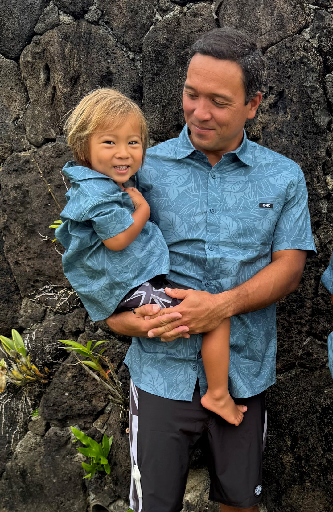 HIC KEWALO TODDLER BUTTON DOWN SHIRT - BLUE