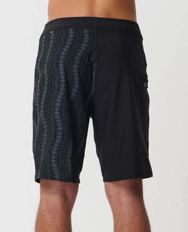 RIP CURL MIRAGE HAWAII WAVY TAPA 20" BOARDSHORT - BLACK