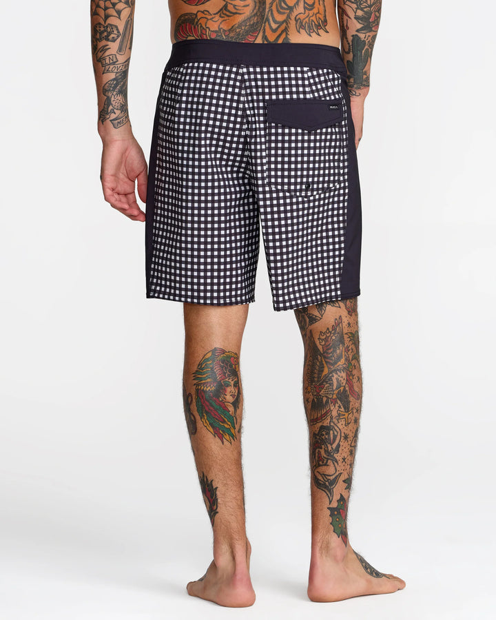 RVCA HAWAII APEX 2 18" BOARDSHORT - BLACK WHITE