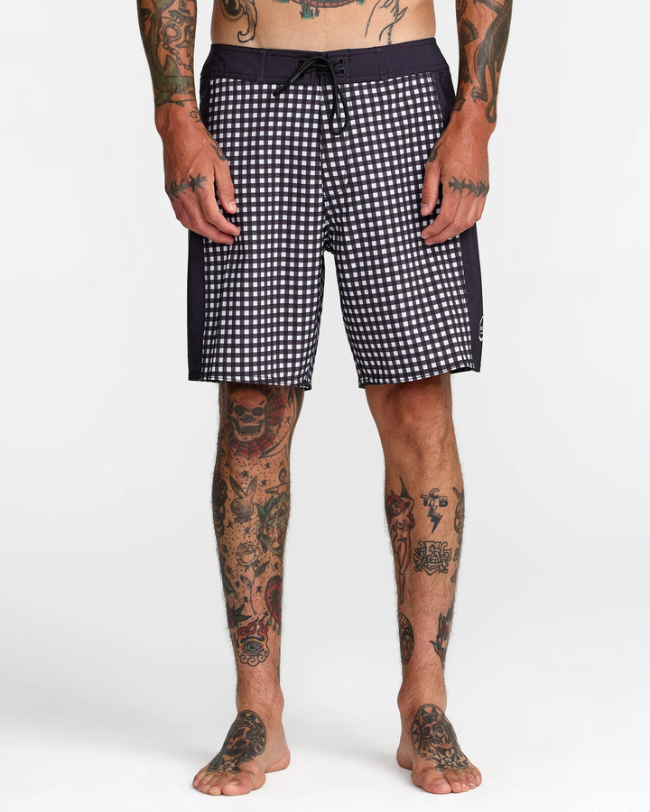 RVCA HAWAII APEX 2 18" BOARDSHORT - BLACK WHITE