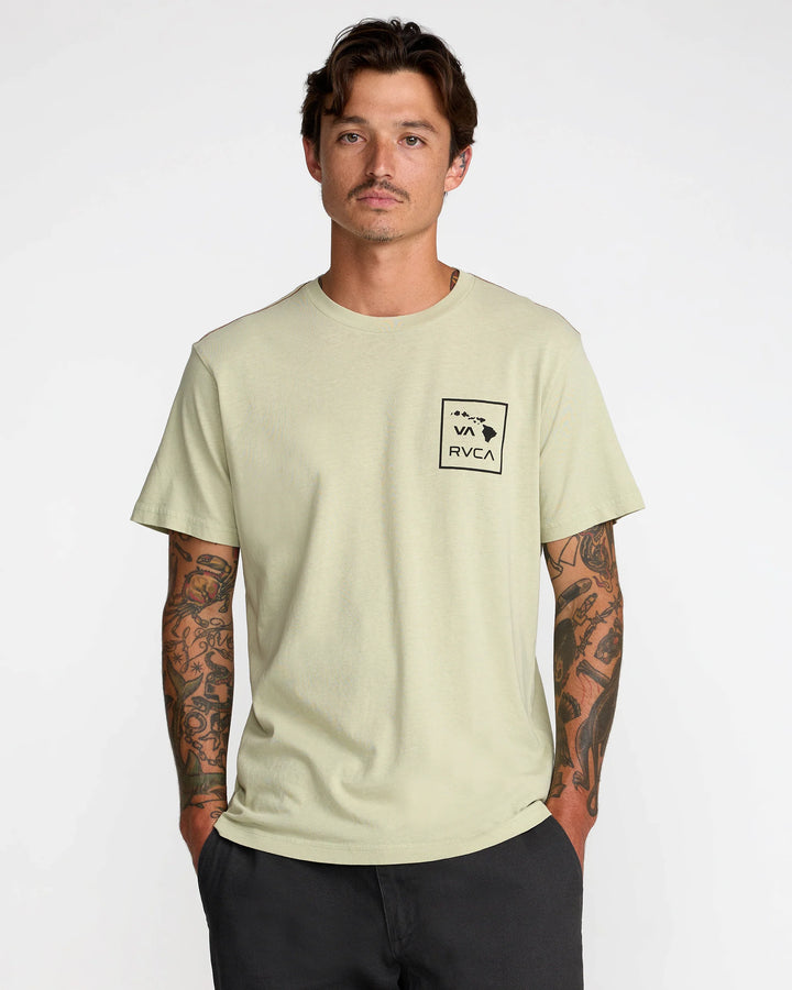 RVCA VA ATW HAWAII TEE - LIGHT OLIVE (LTO)