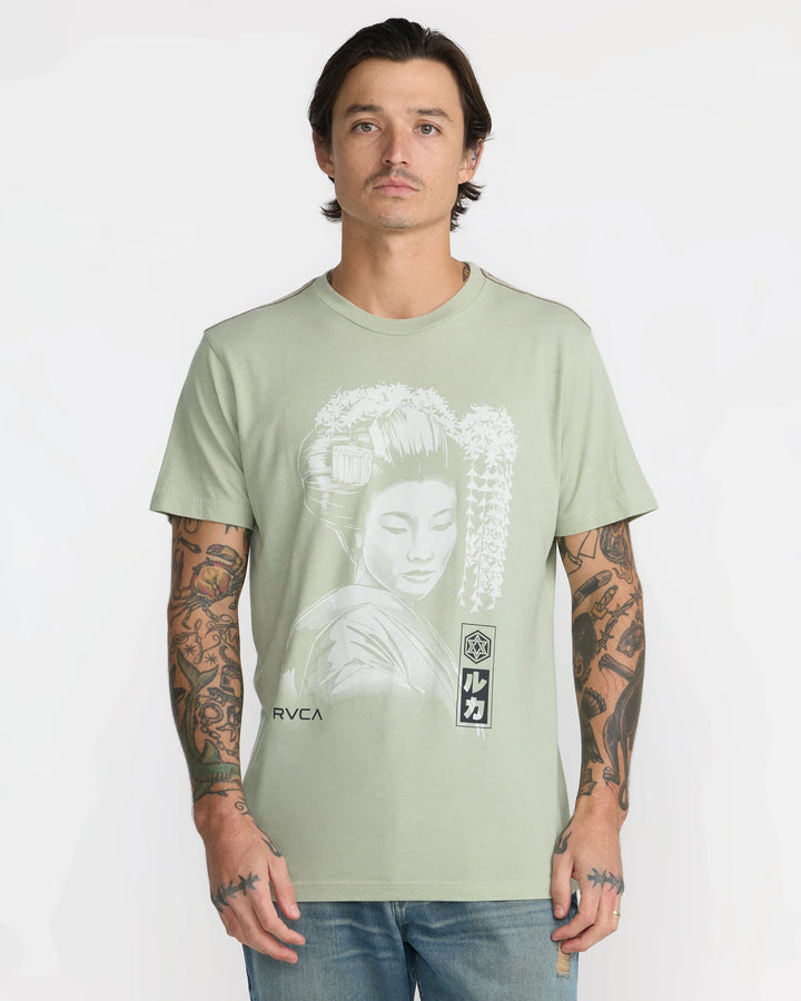 RVCA GEISHA TEE - LIGHT OLIVE (LTO)