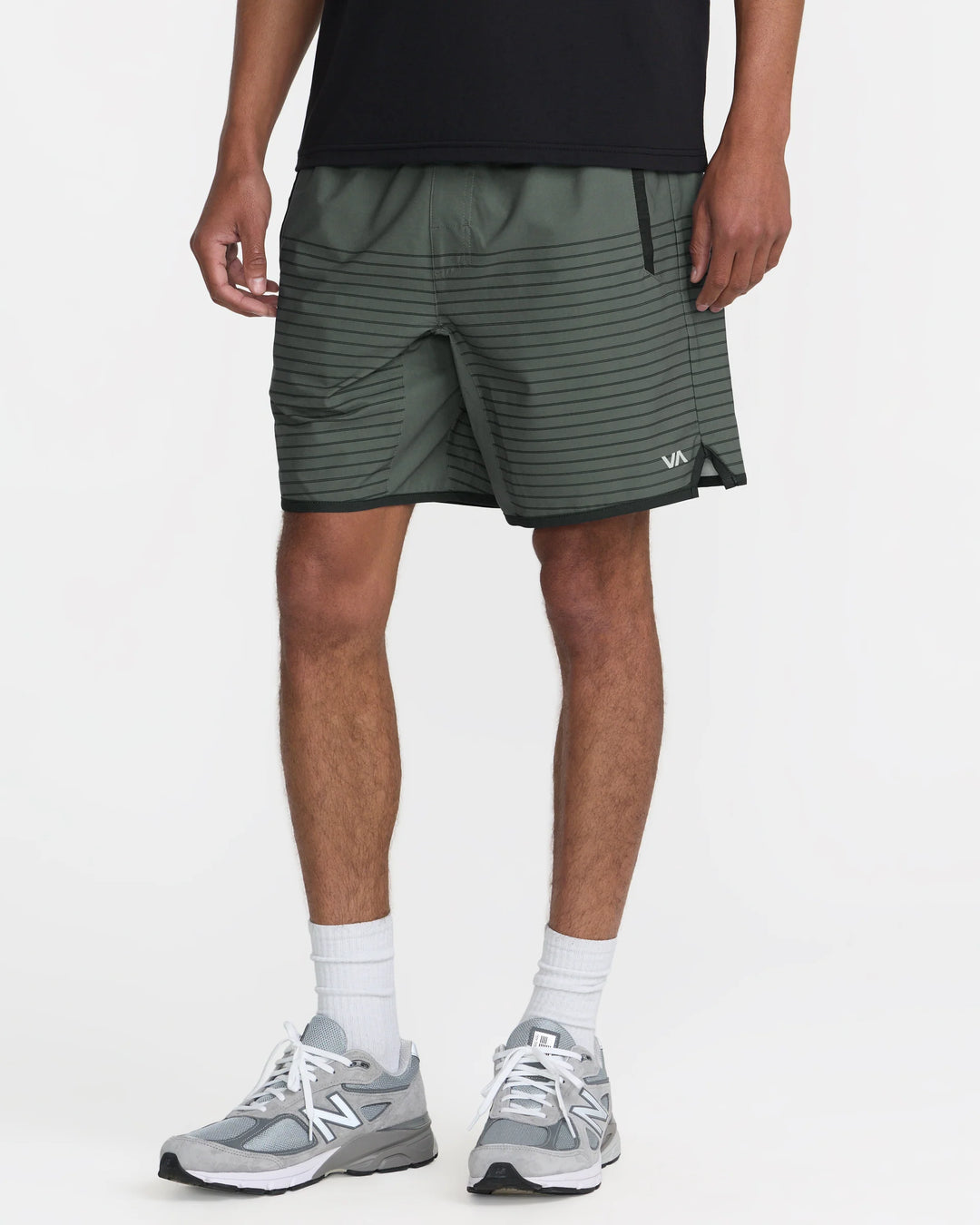 RVCA YOGGER STRETCH CONTRAST 17 SHORT - SAGE LEAF (SLE)