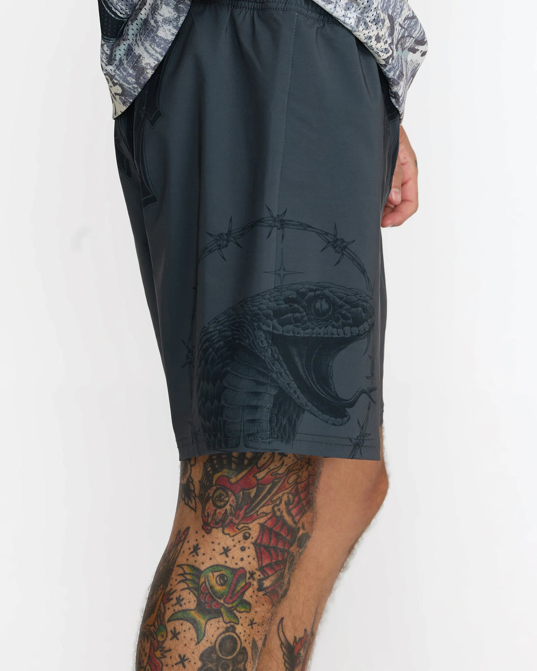 RVCA TAPOUT FIGHT SCRAPPER SHORTS - BLACK