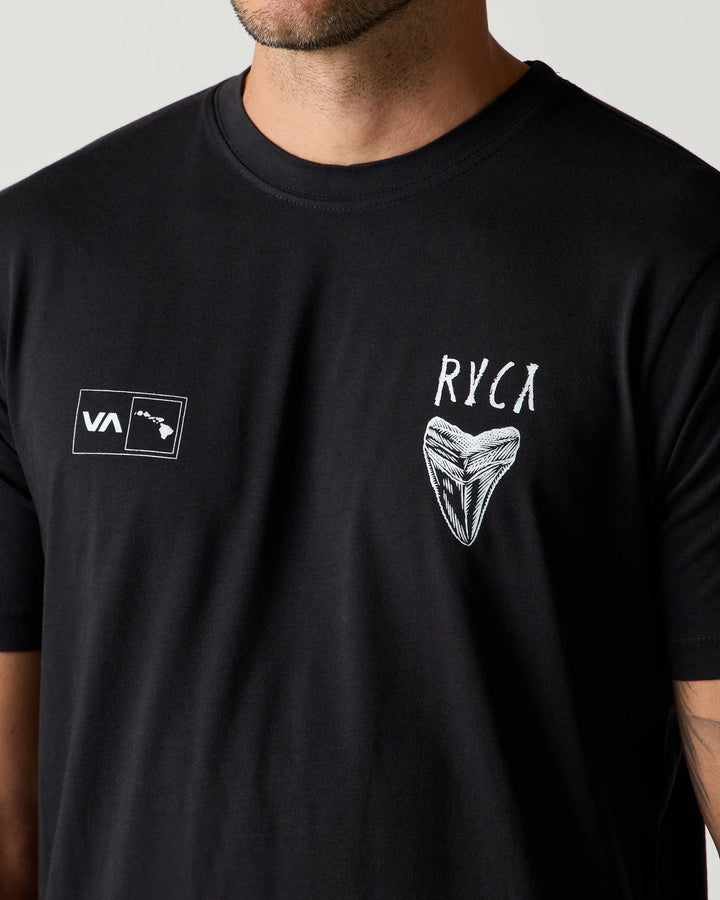 RVCA BEN HORTON HAWAII TEE - BLACK