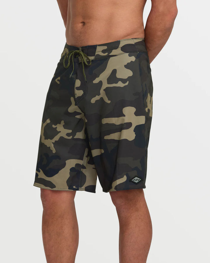 BILLABONG CORE LORD PRO PERFORMANCE 20" BOARDSHORT - CAMO