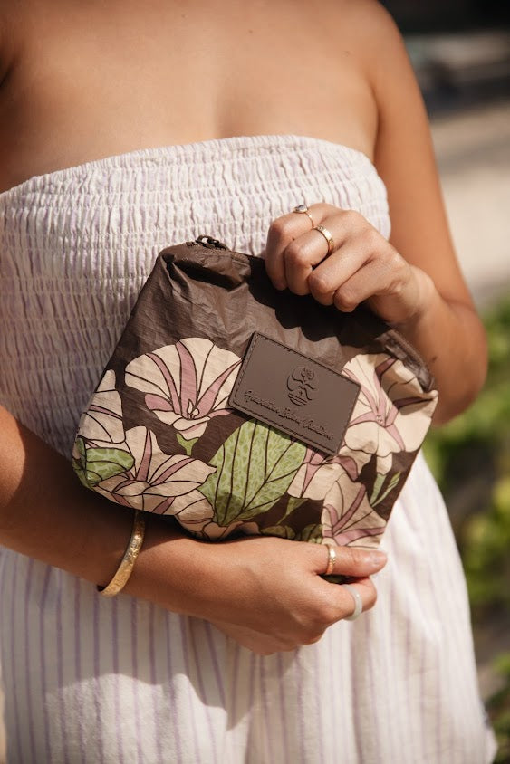 ALOHA COLLECTION X HIC SMALL REVERSIBLE POUCH-HIC POHUEHUE