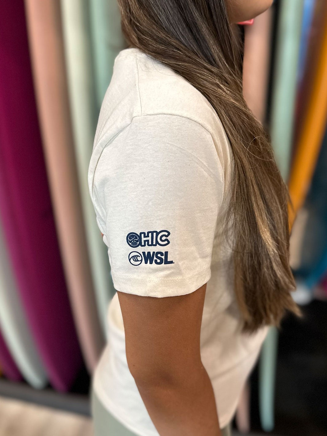 HIC HALEIWA PRO 2025 WOMENS TEE - NATURAL