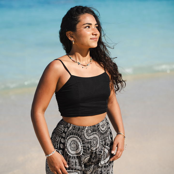 LOTUS AND LUNA X HIC OASIS WOMENS CROP TOP - BLACK