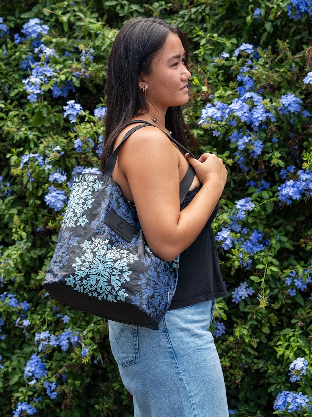 ALOHA COLLECTION X HIC REVERSIBLE TOTE  - AKULIKULI