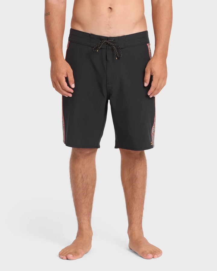 BILLABONG DBAH PRO BOARDSHORT - BLACK