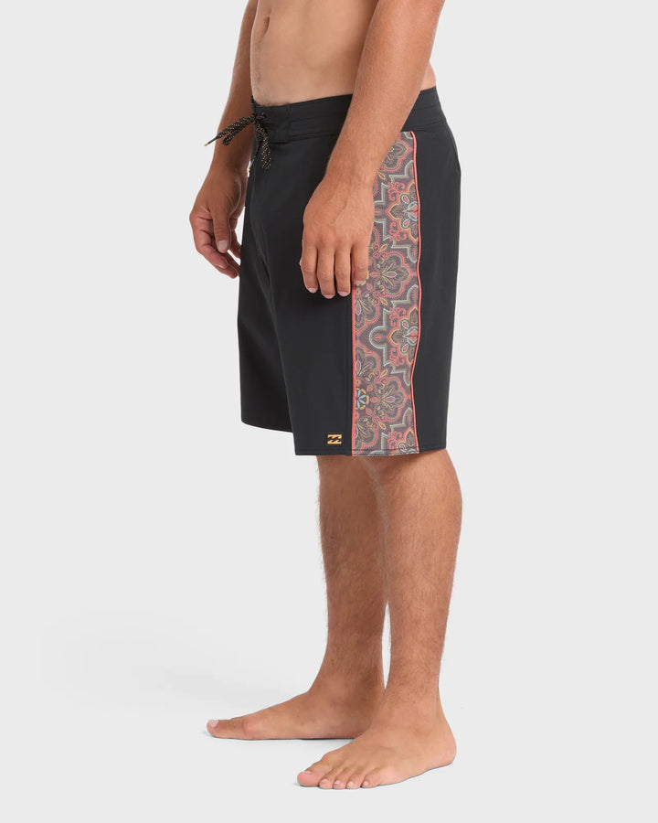 BILLABONG DBAH PRO BOARDSHORT - BLACK