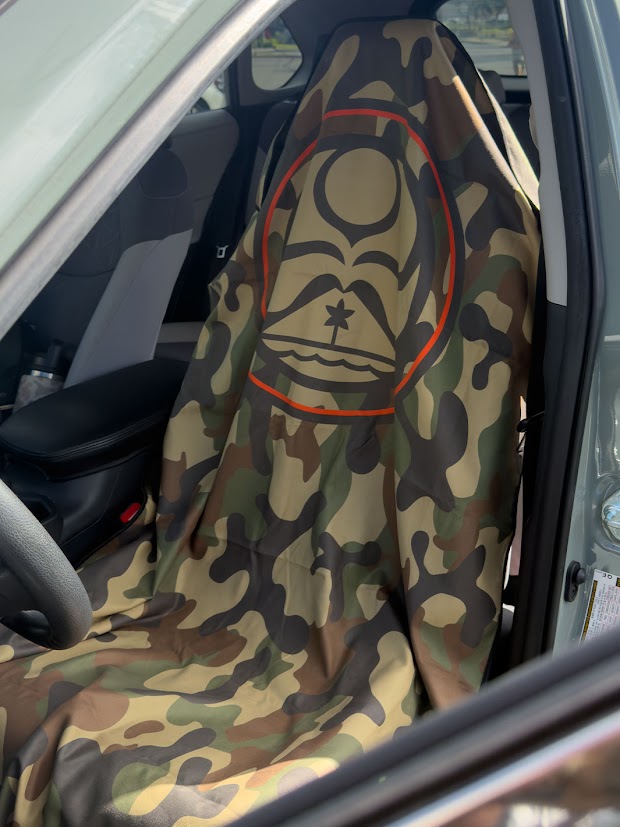 HIC CAMO DOT CAR SEAT TOWEL
