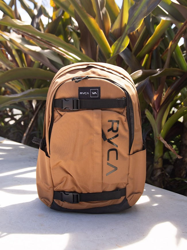 RVCA SKATE BACKPACK - CAMEL