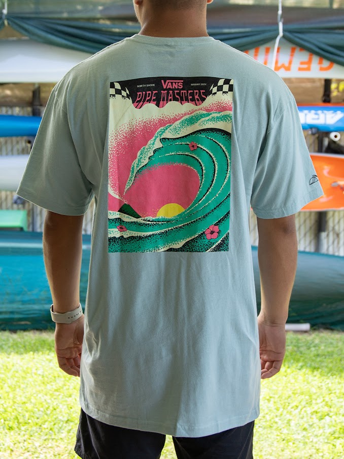 VANS 2024 PIPE MASTERS POSTER ART TEE - LIGHT BLUE (M8I)