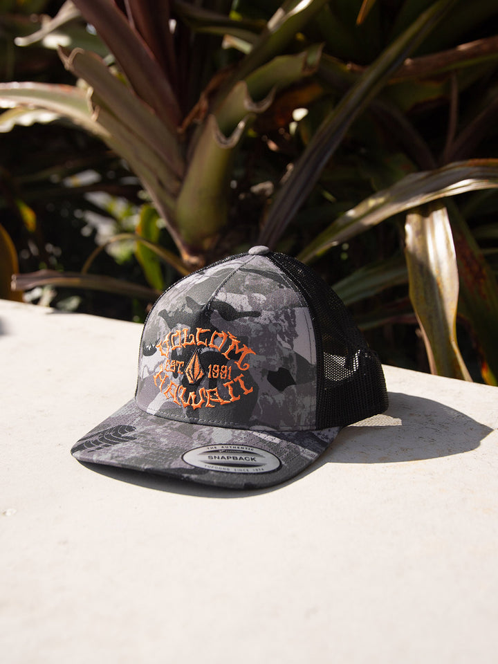 VOLCOM WEAPONRY CHEESE SNAP BACK HAT - CAMO