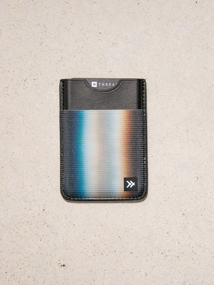 THREAD AURA MAGNETIC WALLET