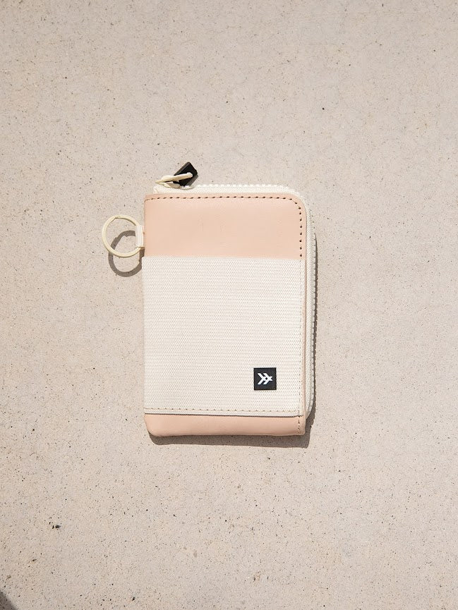 THREAD OFF WHITE ZIPPER WALLET