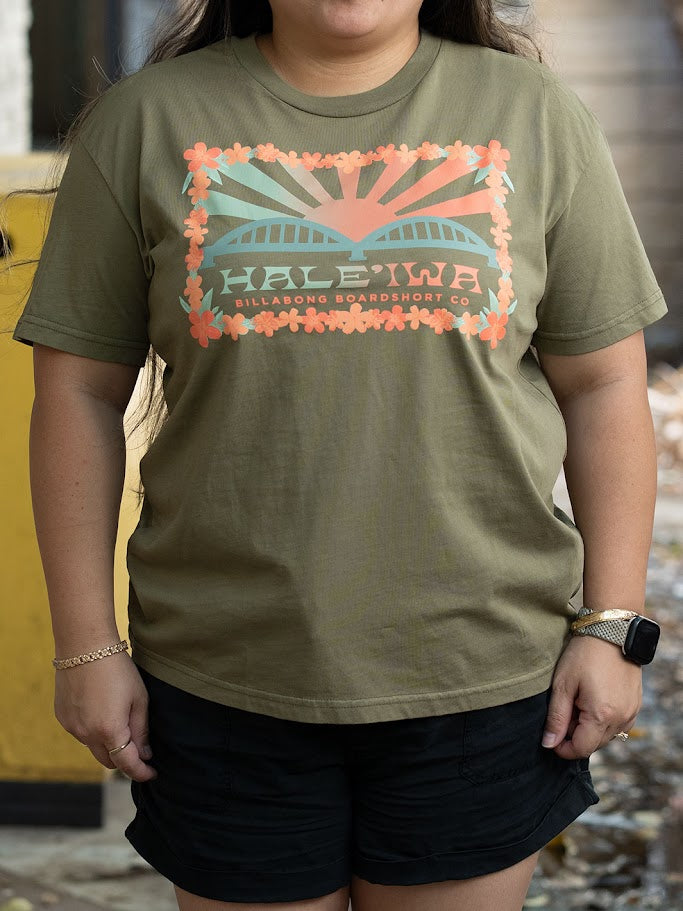 BILLABONG HALEIWA LEI BRIDGE WOMENS TEE - MOV