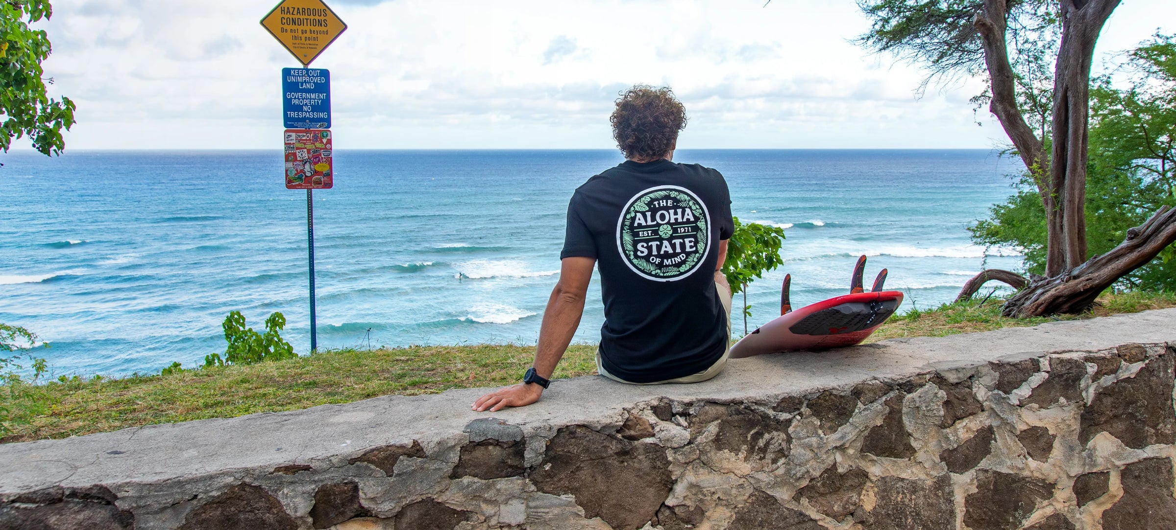 HIC Aloha State of Mind T-shirt at Diamond Head Cliffs.