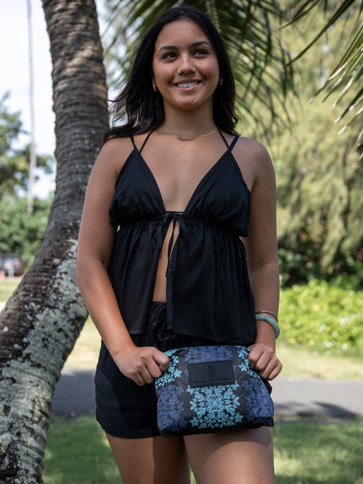 ALOHA COLLECTION X HIC SMALL REVERSIBLE POUCH - AKULIKULI