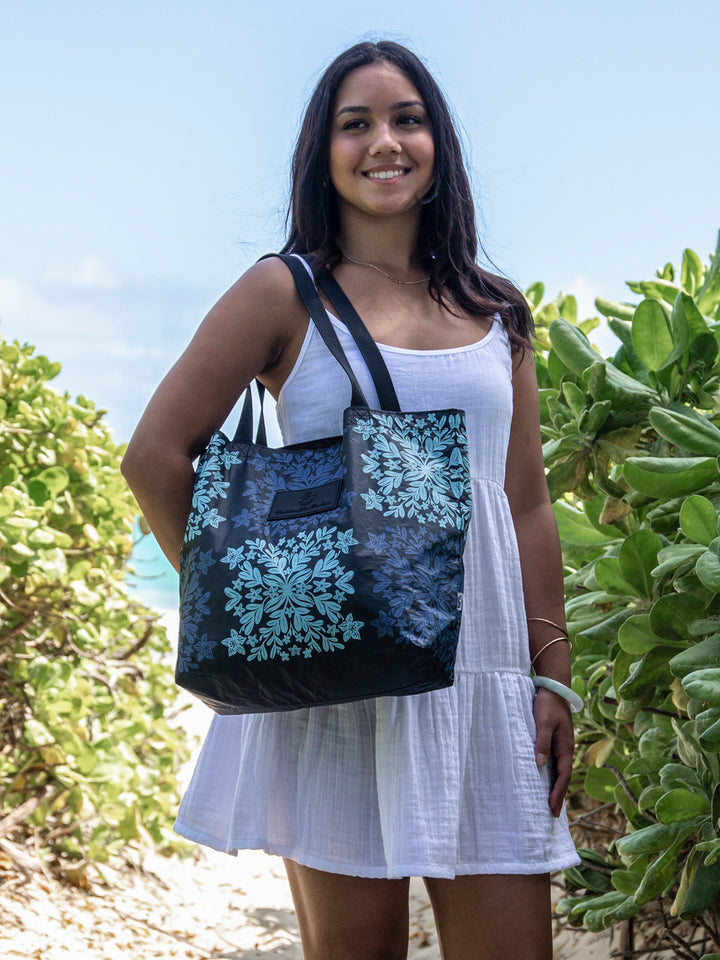 ALOHA COLLECTION REVERSIBLE TOTE  - AKULIKULI
