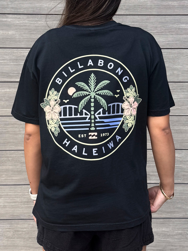 BILLABONG HALEIWA FLOWER BADGE SS TEE - OFF BLACK (OB1)