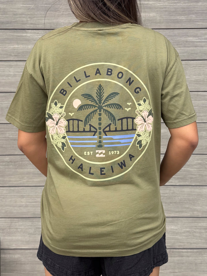 BILLABONG HALEIWA FLOWER BADGE SS TEE - MILITARY OLIVE (MOV)