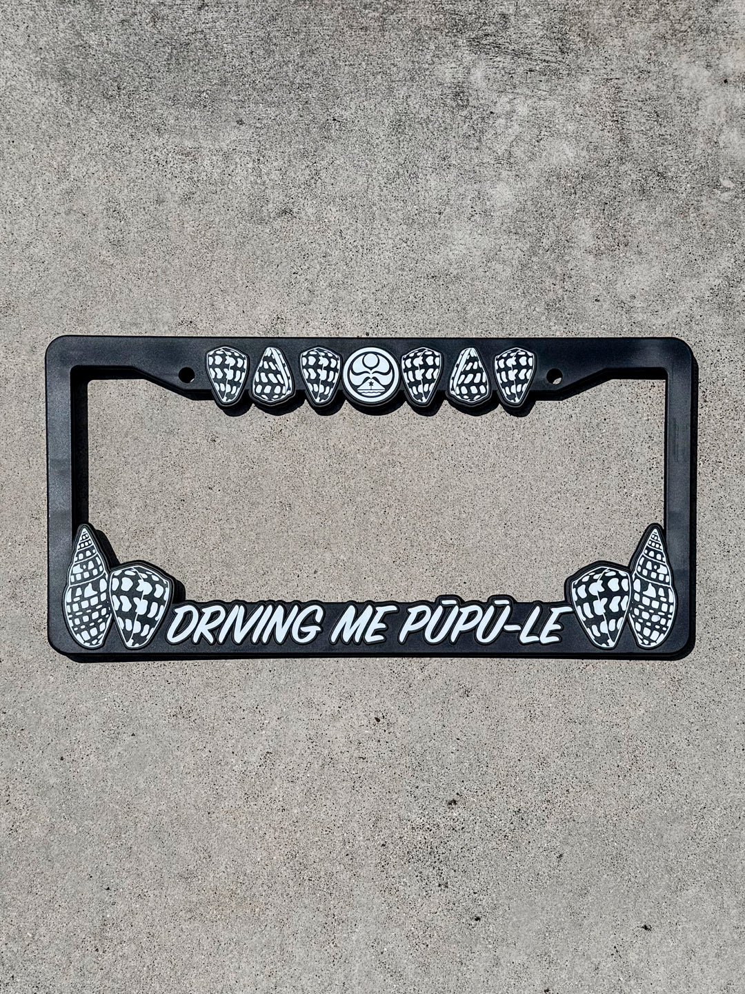HIC DRIVING ME PUPULE LICENSE PLATE FRAME