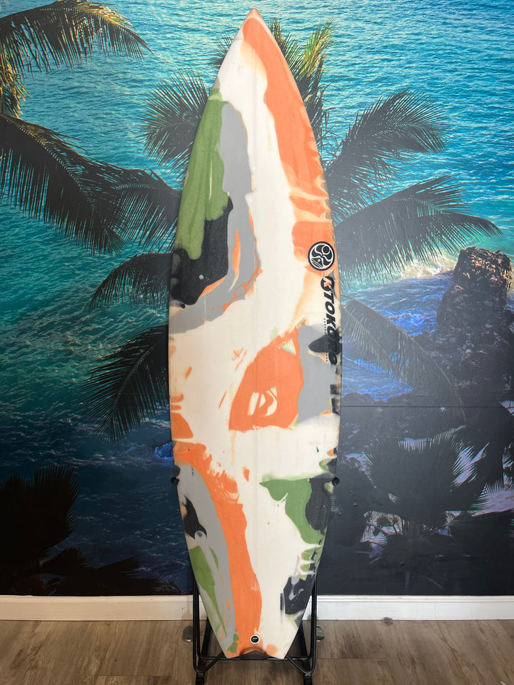 KERRY TOKORO 5`8" TWIN SWALLOW TAIL SURFBOARD KT 10362S