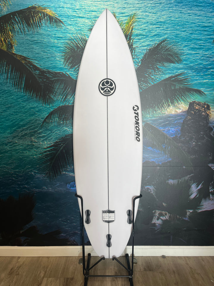 KERRY TOKORO 5`10" MOJO FCSII SQUASH TAIL SURFBOARD KT 10524S