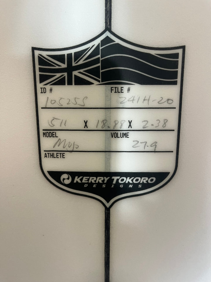 KERRY TOKORO 5`11" MOJO FUTURE FIN SQUASH TAIL SURBOARD KT 10525S