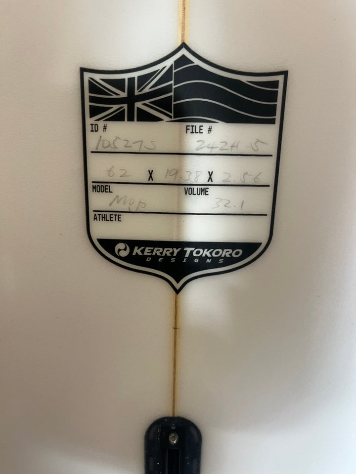 KERRY TOKORO 6`2" MOJO FUTURE FIN SQUASH TAIL SURFBOARD KT 10527S