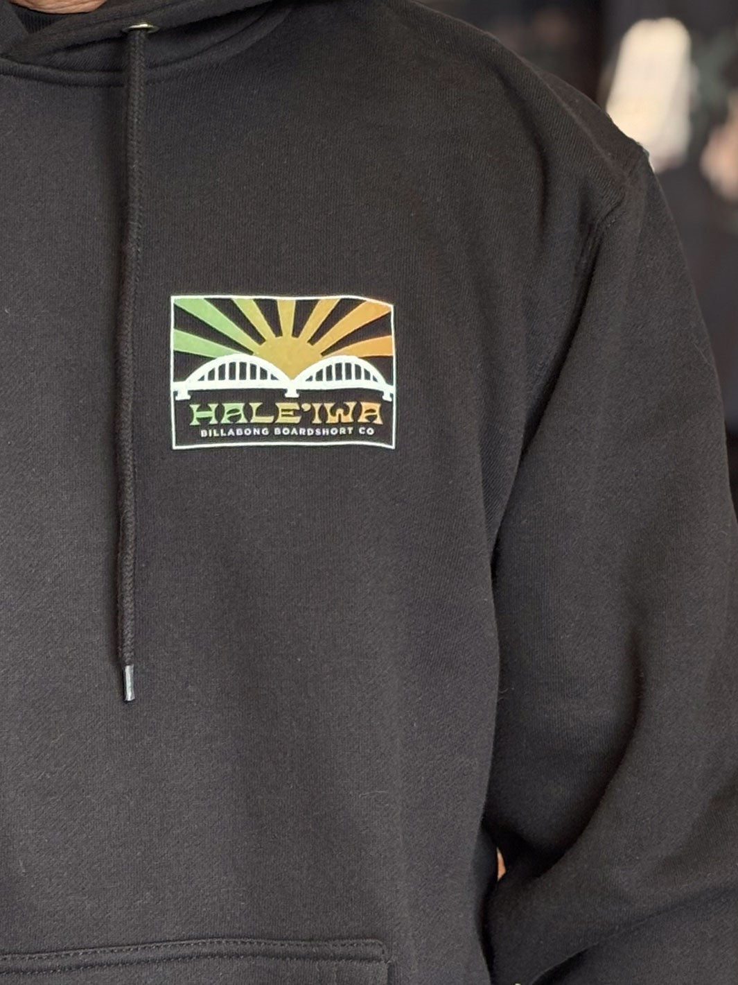 BILLABONG HALEIWA RISING SUN FLEECE - BLACK