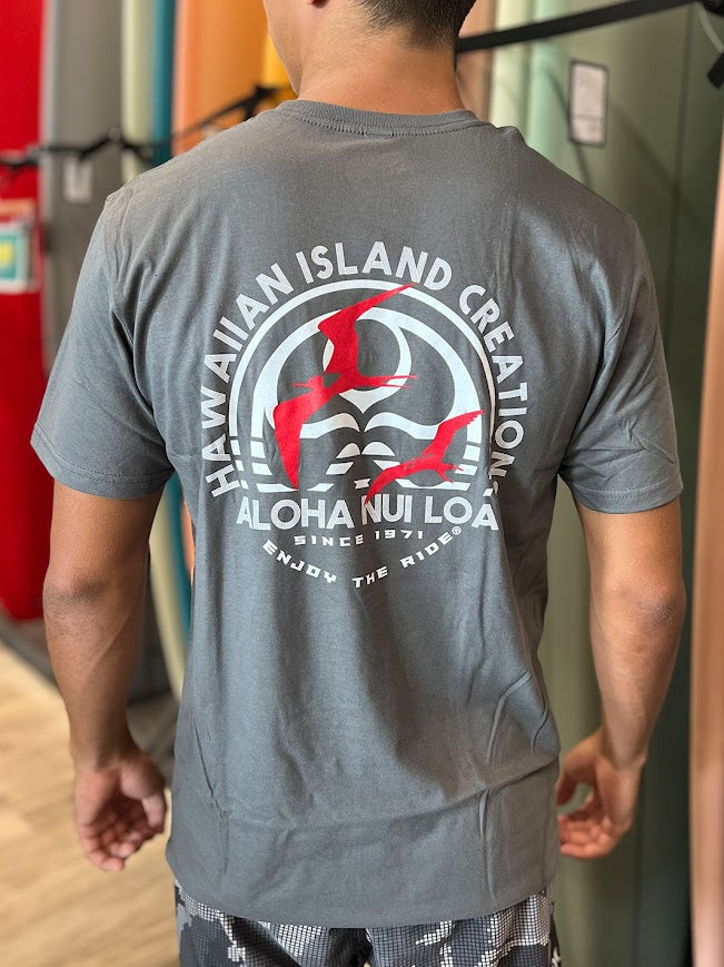 HIC IWA STAMP BIG BRADDAH TEE - CHARCOAL