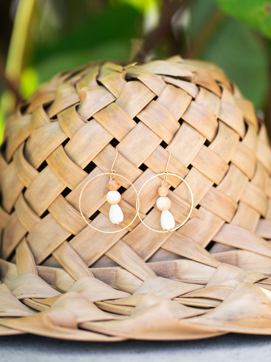 LOTUS AND LUNA X HIC PIKAKE HOOP EARRING - PIKAKE