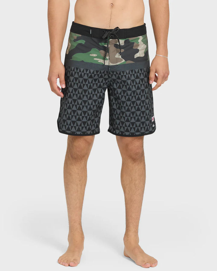 QUIKSILVER HI BLOCKCHILD 19" BOARDSHORT - CAMO (GRA0)