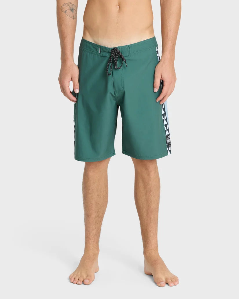 QUIKSILVER HI SPEARHEAD 20" BOARDSHORT - GARDEN TOPIARY