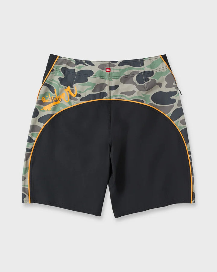 QUIKSILVER YOUNG GUNS NOMAD PRINT 21" BOARDSHORT - ANTHRACITE