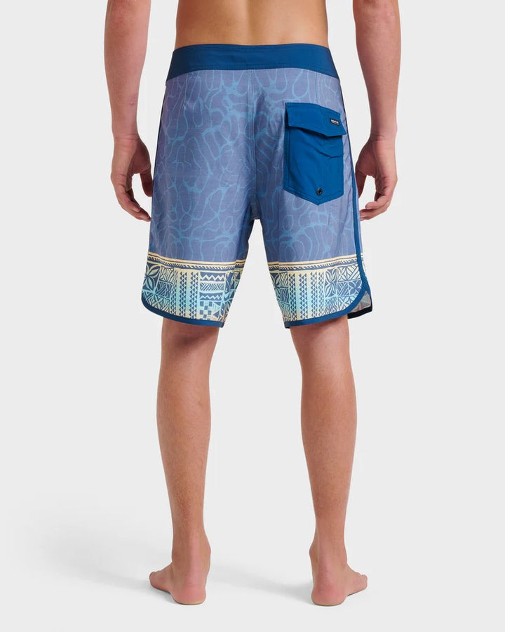 QUIKSILVER SURFSILK HI TRIBAL SCALLOP 19" BOARDSHORT - CHINA BLUE