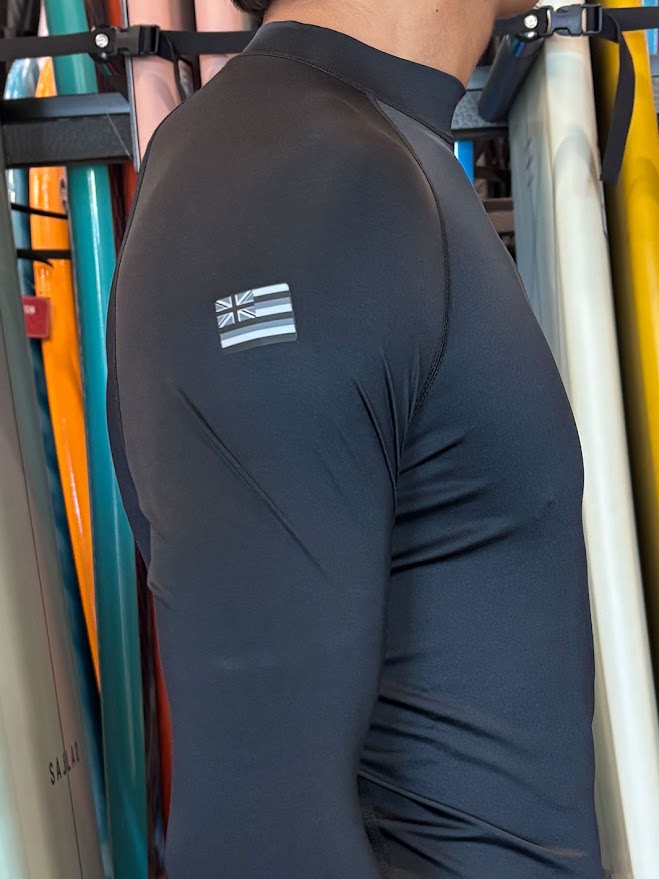 QUIKSILVER HI PETROGLYPH UPF 50 PERFORMANCE LONG SLEEVE SURF SHIRT - BLACK