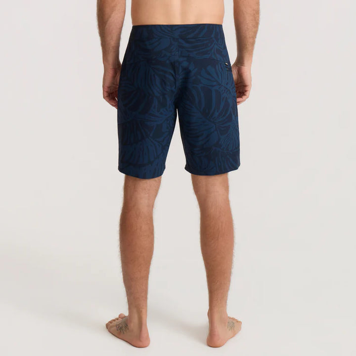 ROARK PASSAGE PRO BOARDSHORT - NAVY