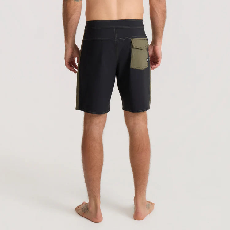 ROARK PASSAGE PANEL BOARDSHORT - BLACK