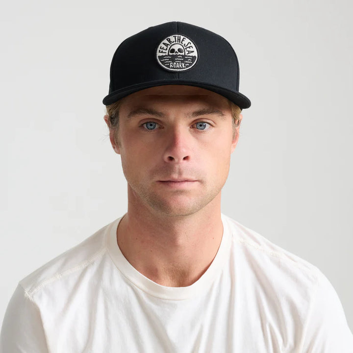 ROARK FEAR THE SEA SNAPBACK HAT - BLACK