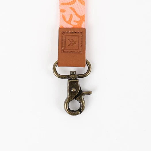 THREAD CORAL REEF NECK LANYARD