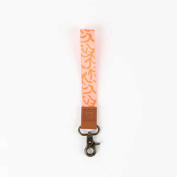 THREAD CORAL REEF WRIST LANYARD
